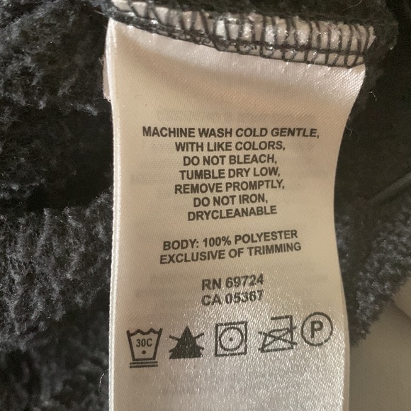 Men’s grey outer sweater. - Picture 5 of 5